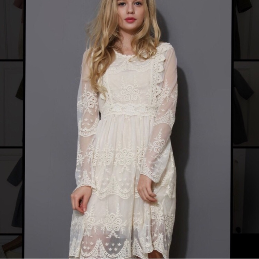 Chicwish mi amore lace dress size S